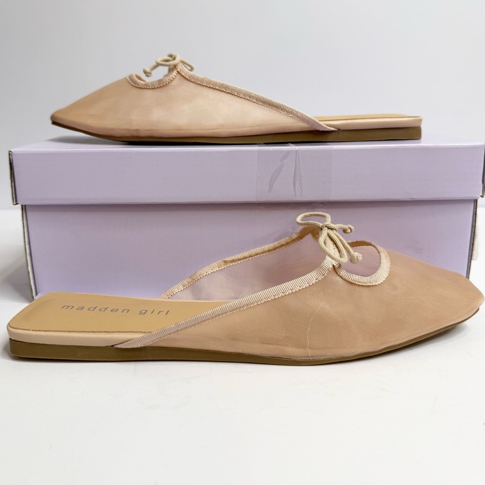 Madden Girl Sicily Beige Slip-On Flats size 8